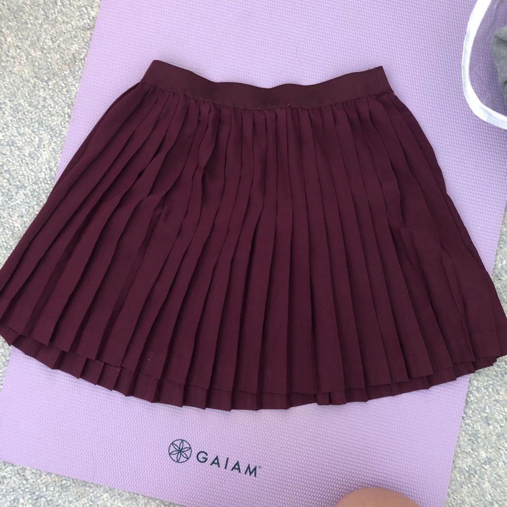 Eggplant purple pleated skirt with elastic band